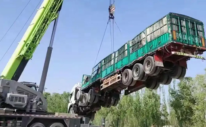 海伦道路脱困救援案例